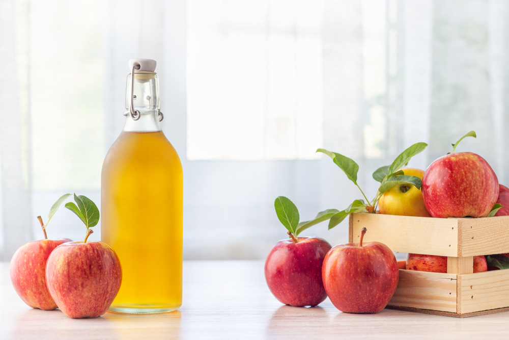Healthy,Organic,Food.,Apple,Cider,Vinegar,In,Glass,Bottle,And