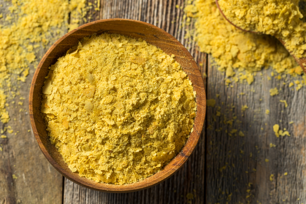 Raw,Yellow,Organic,Nutritional,Yeast,In,A,Bowl