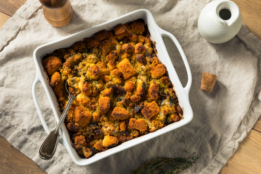 Homemade,Thanksgiving,Oyster,Cornbread,Stuffing,With,Thyme
