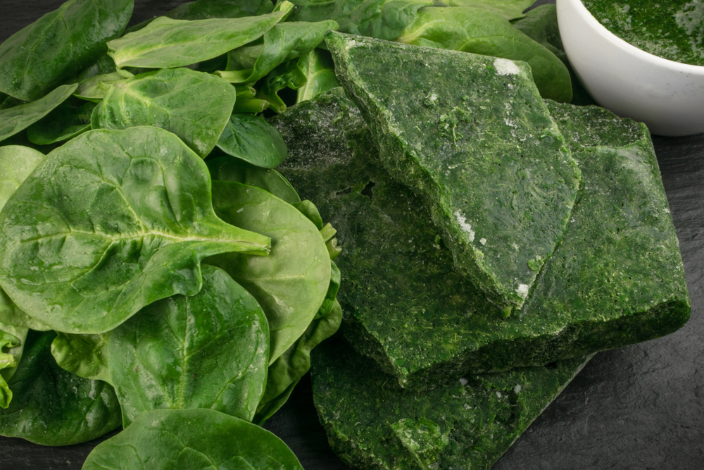 Fresh,Baby,Spinach,Leaves,And,Frozen,Spinach.,Unfrozen,Spinacia,Oleracea