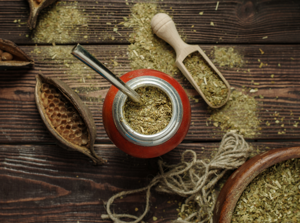 what-does-yerba-mate-actually-taste-like-a-comprehensive-guide