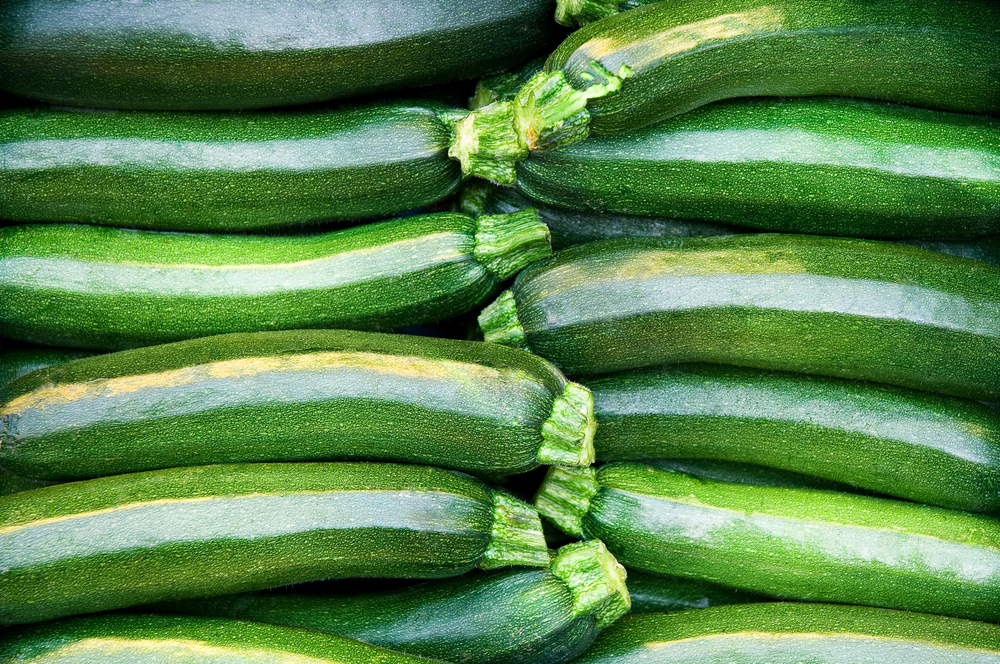 Fresh,Cropped,Green,Zucchini;,Offer,In,The,Vegetable,Market;,Summer